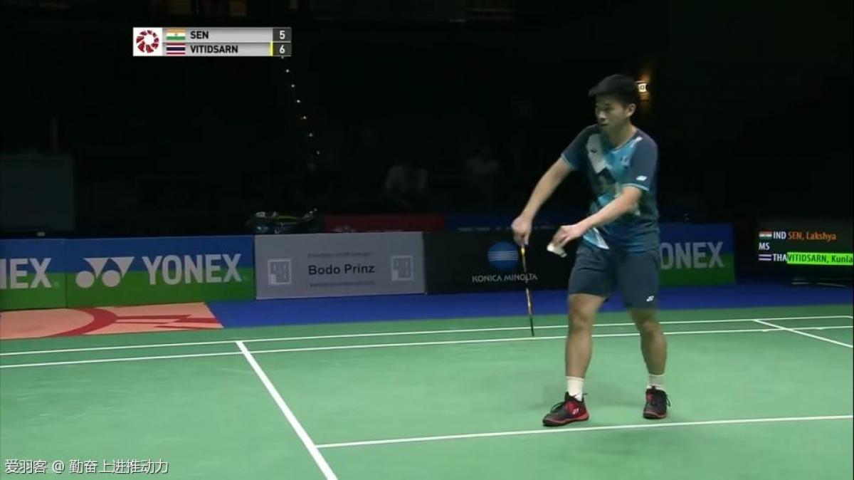 在与对手的 在与对手的