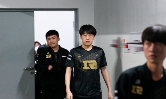 这笔交易早 这笔交易早