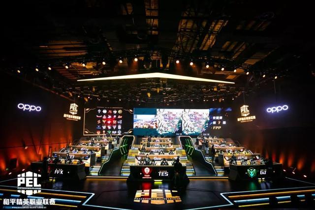 加拿大前锋 加拿大前锋