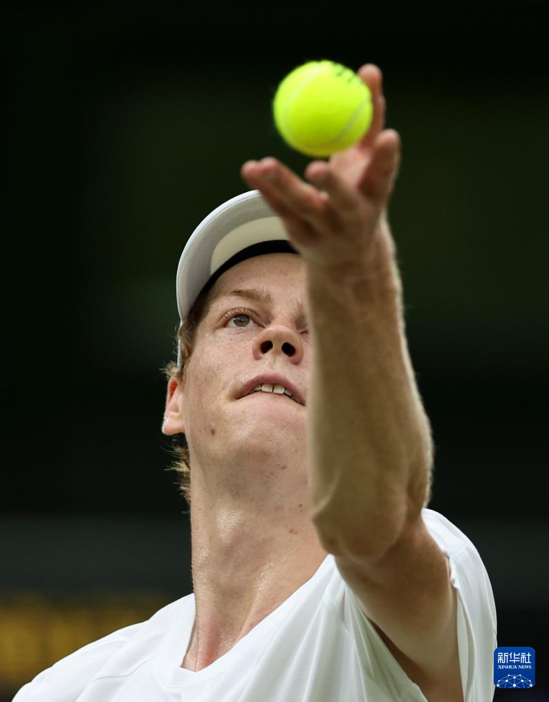 进校园三对 进校园三对